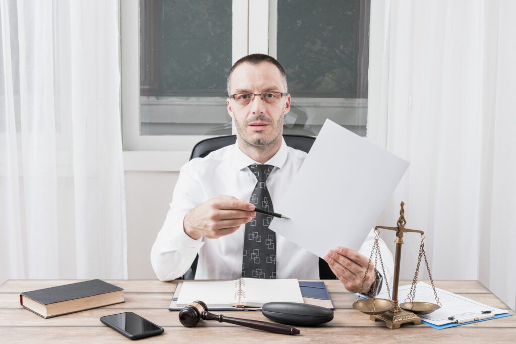 Kapan Ahli Grafonomi Wajib Dihadirkan agar Bukti Tidak Digugurkan Hakim